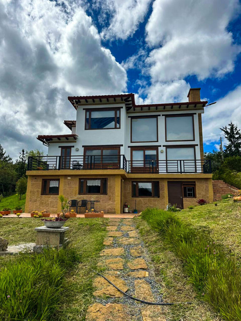 finca raiz venta de casa en villa de leyva foto de fachada
